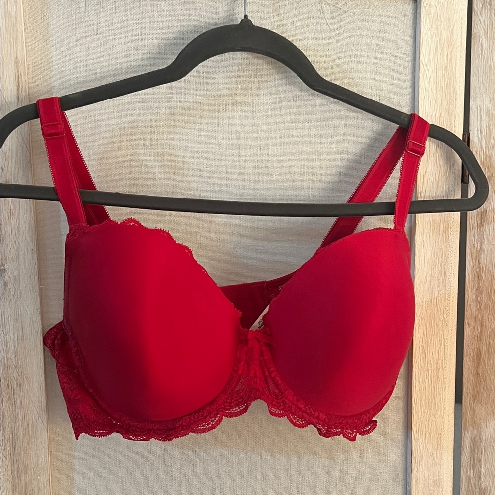 Victoria's Secret Dream Angel Vibrant Red Lace Bra, Lined Demi